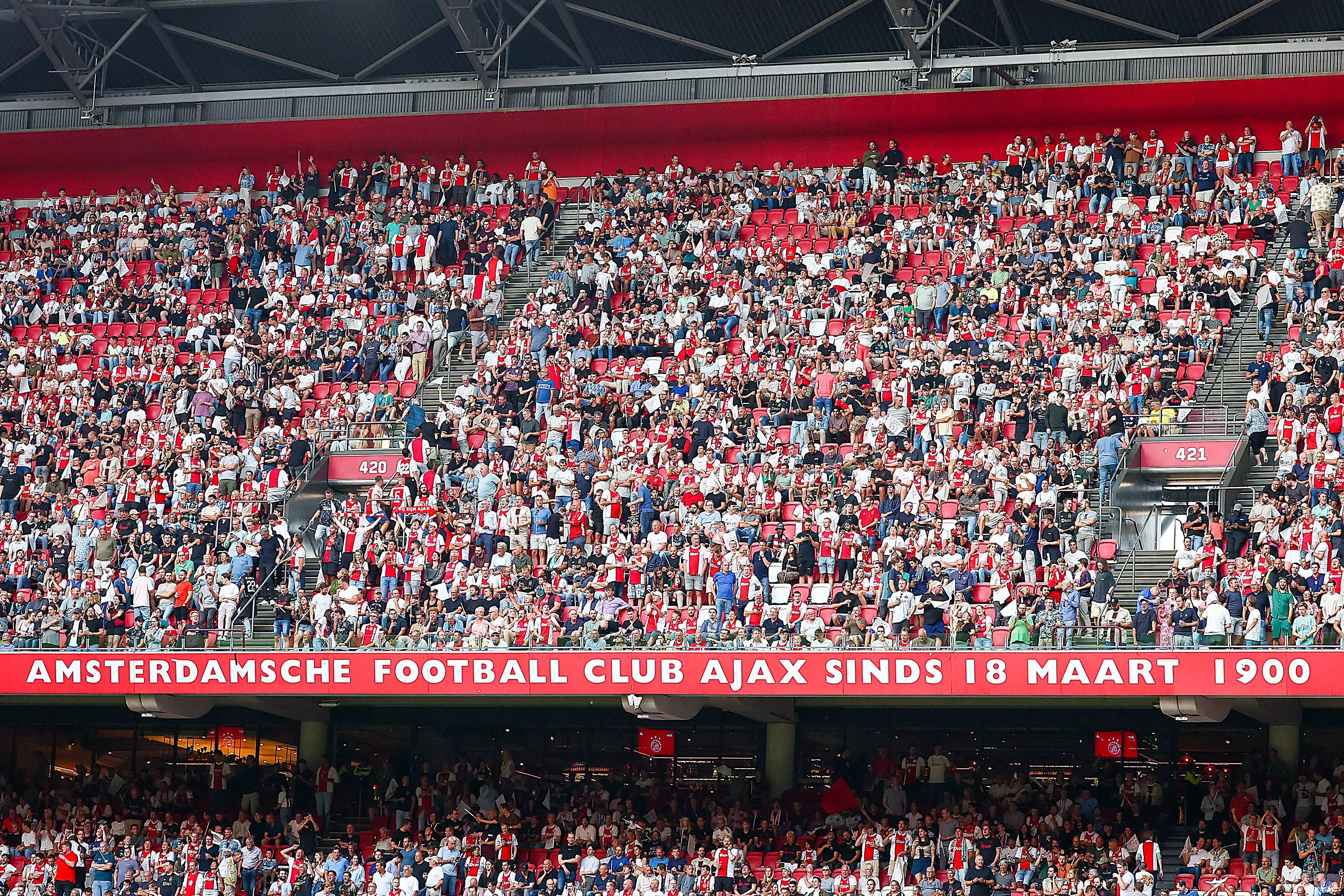 ajax supporters johan cruijff arena