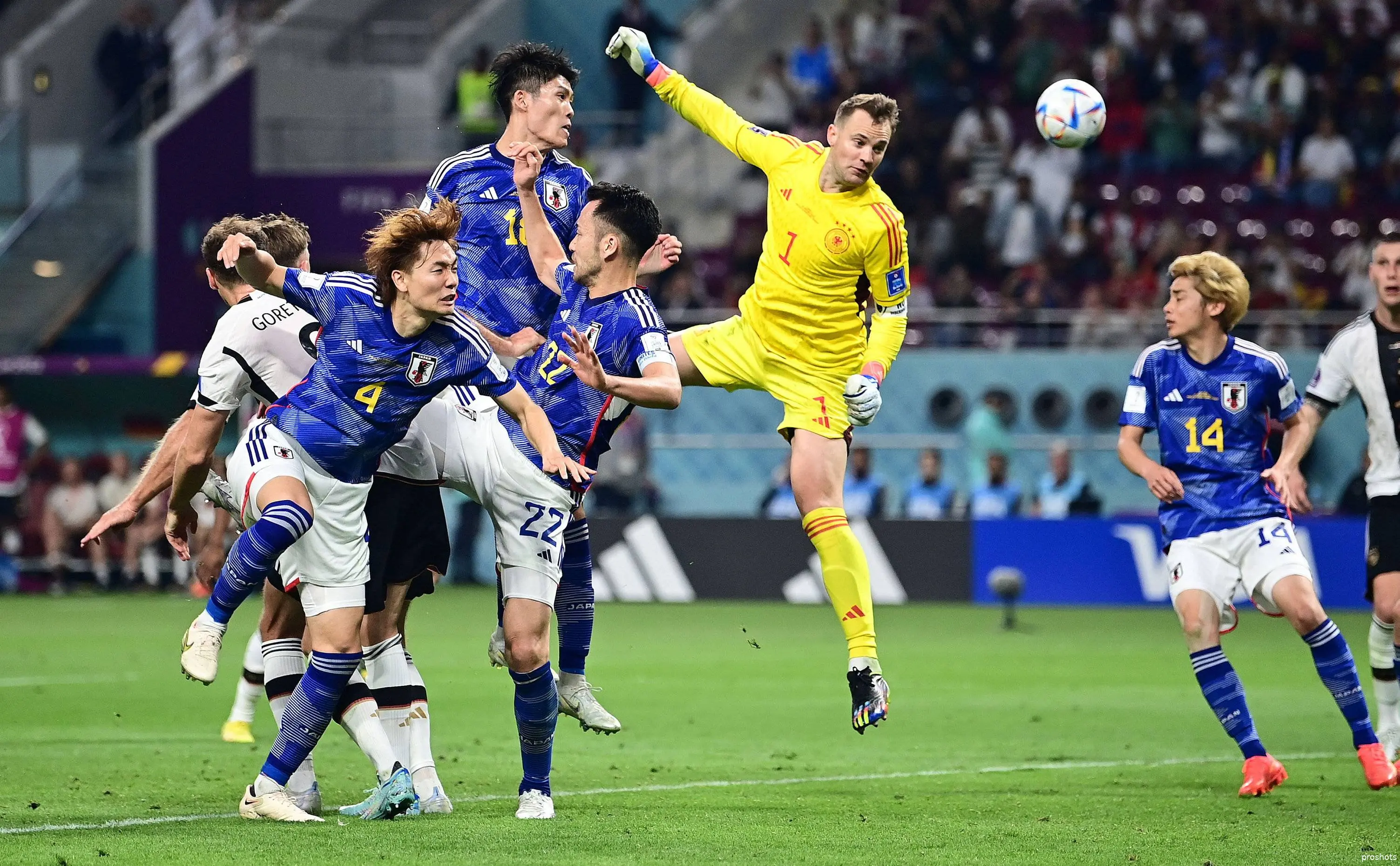Ajax Showtime Ko Itakura Takehiro Tomiyasu Japan