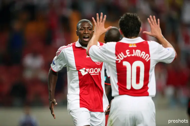 Mitchell Donald na zijn eerste doelpunt in Ajax 1. 'Dat was toen een heel, heel, heel mooi moment voor mezelf. Het was volgens mij precies een jaar na mijn blessure…'