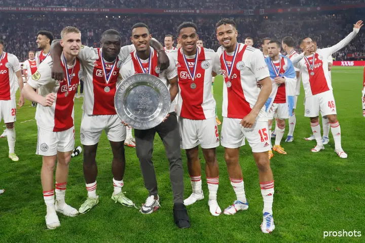 'Het was heel mooi geweest als zij de kern zouden vormen van een nieuw succeselftal, net zoals in de jeugd.'