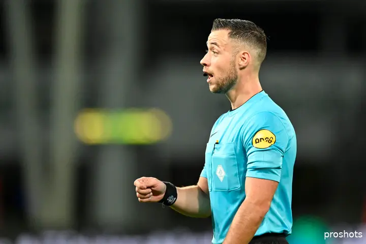 Marc Nagtegaal fluit zondag alweer voor de vierde keer dit seizoen een wedstrijd van Ajax.