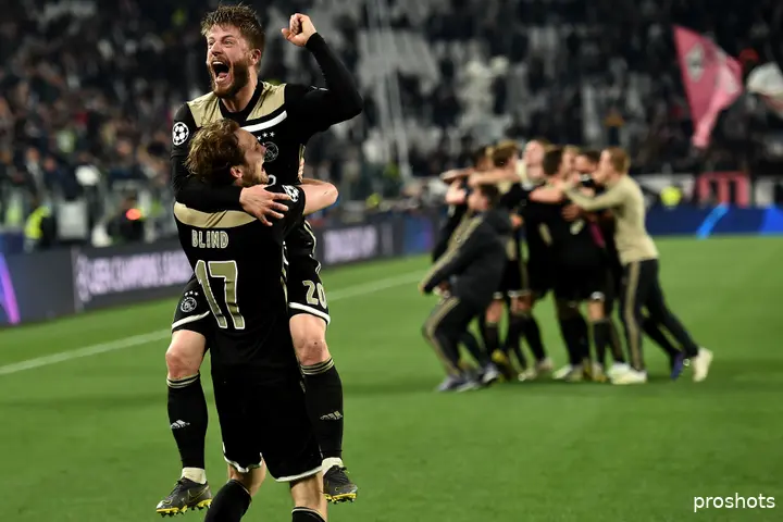 <i><b>Schöne baalt van het verrek van Blind bij Ajax: 'Als er iets is wat ik van Daley weet, is het dat hij altijd alles voor Ajax geeft.'</b></i>