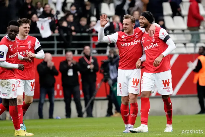 <i><b>Kaj Sierhuis in het shirt van Stade Reims. 'Ik koos ervoor om liever ergens heen te gaan waar de kans groter is dat ik zou gaan spelen en dat ik veel minuten zou gaan maken.’</b></i>