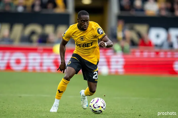 Carlos Forbs komt nauwelijks in actie bij Wolverhampton Wanderers en lijkt in de zomer dan ook terug te keren bij Ajax.
