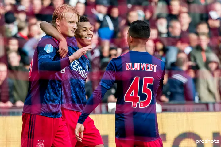 feyenoord ajax dolberg neres kluivert