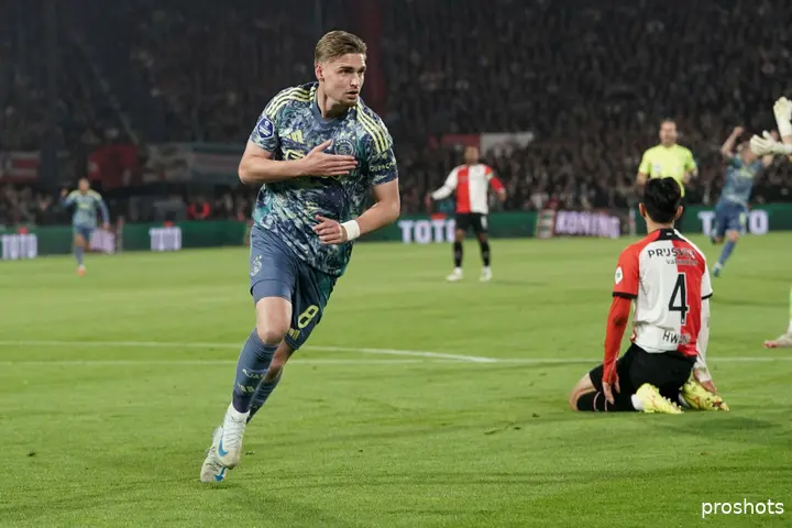 kenneth taylor feyenoord ajax