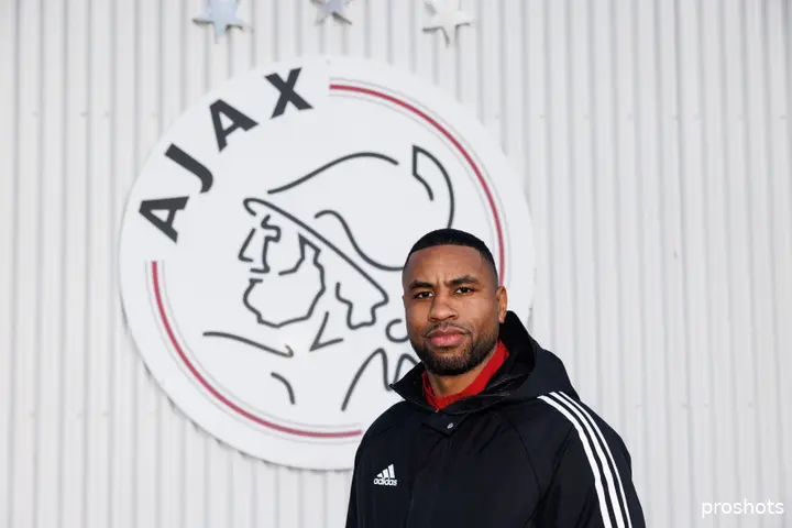 <b><i>Rydell Poepon speelde in het seizoen 2022/23 voor de Ajax Amateurs, dat toen uitkwam in de Vierde Divisie.</i></b>
