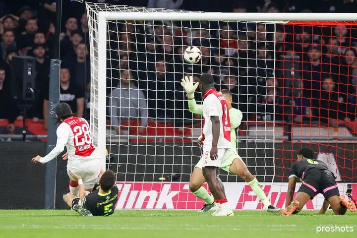 Fitz-Jim wist ook te scoren in de gewonnen topper tegen PSV (3-2).
