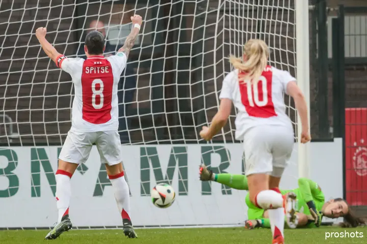 sherida spitse ajax vrouwen