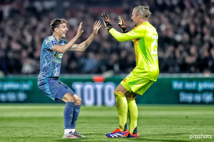 De Boer: 'Baas is een Daley Blind-achtig type. Niet de snelste, maar wel een met heel veel inzicht. Hoe hij samen met Sutalo overeind bleef was heel knap.'