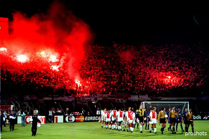 In de jaren negentig boekte Ajax veel successen in het Olympisch Stadion.