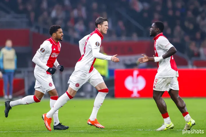 Brobbey had langer dan 70 minuten willen spelen: 'Was niet mijn keuze, ik voelde me goed.'