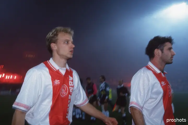 dennis bergkamp ajax olympisch stadion