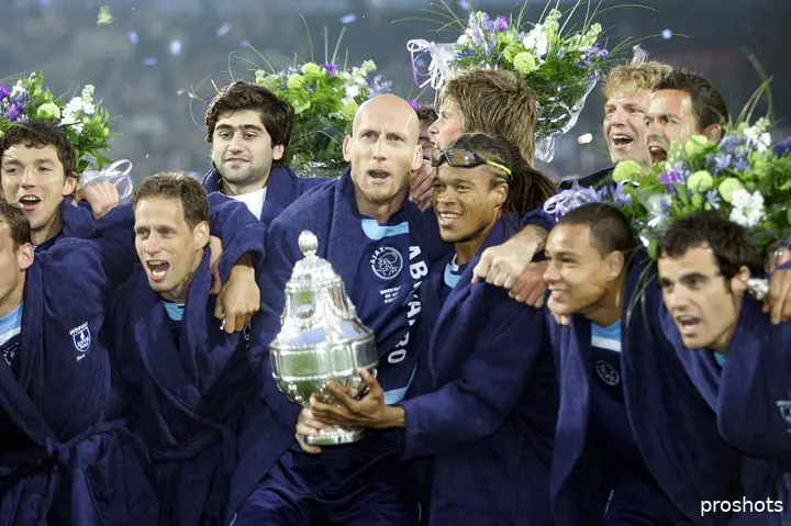 Stam wist in het seizoen 2006/07 de beker te winnen met Ajax.