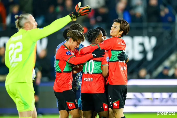 <b><i>Sontje Hansen wist de score te openen tegen Ajax.</i></b>