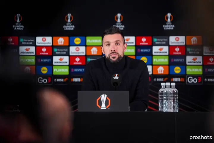 farioli persconferentie ajax
