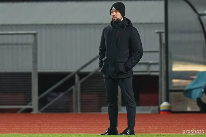 Francesco Farioli presteert dit seizoen buitengewoon goed met Ajax, maar Valentijn Driessen vraagt zich af of het een match voor de lange termijn is.