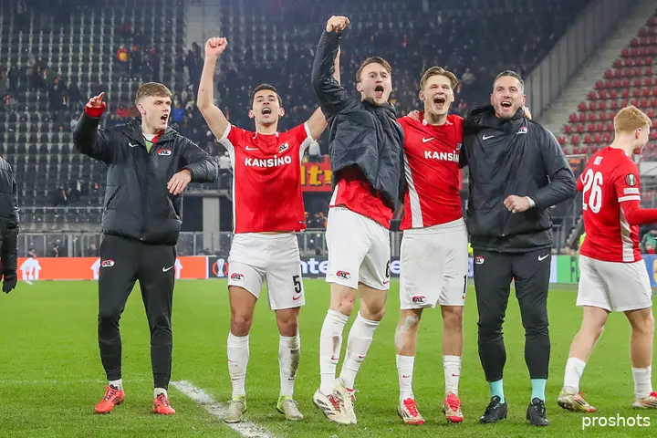 De vreugde in Alkmaar was al groot na de 4-1 thuiszege op Galatasaray.