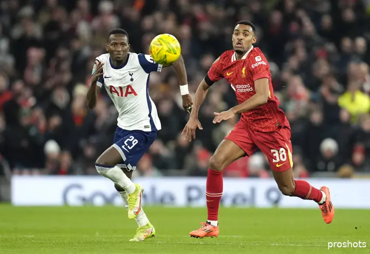 gravenberch liverpool spurs