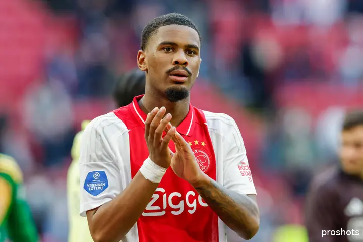 jorrel hato ajax eredivisie
