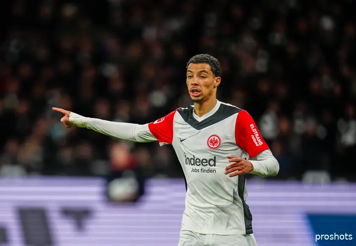 hugo ekitike eintracht frankfurt