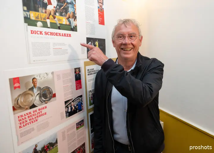 Dick Schoenaker is trots op zijn hoofdstuk in het boek 'Ajax 125 jaar'.