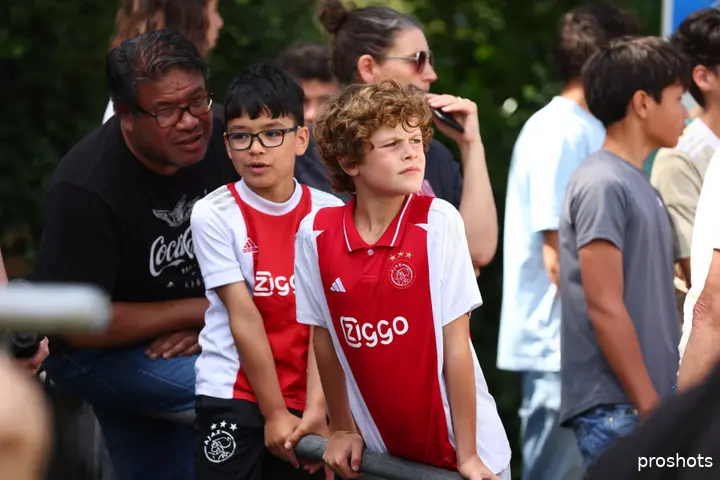 ajax-hattem-oefenduel-kinderen