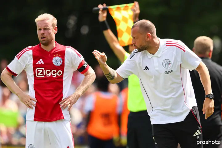 davy-klaassen-john-heitinga-ajax
