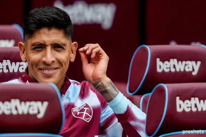 edson-alvarez-west-ham-united