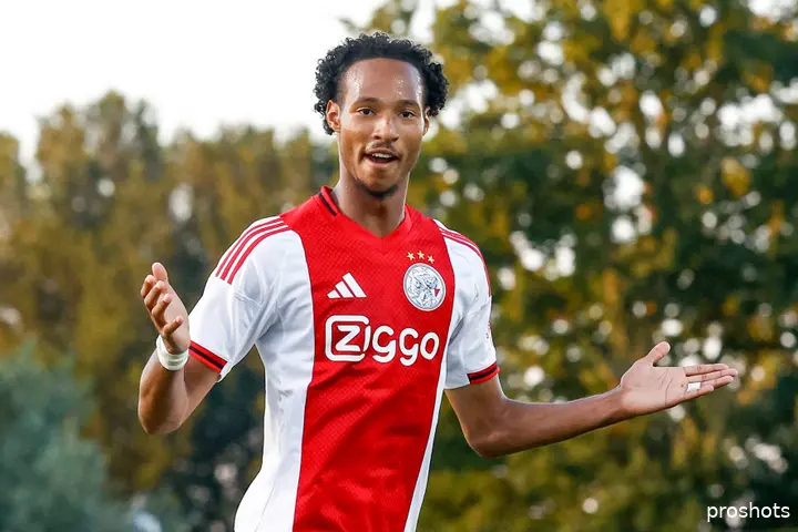 kayden-wolff-jong-ajax