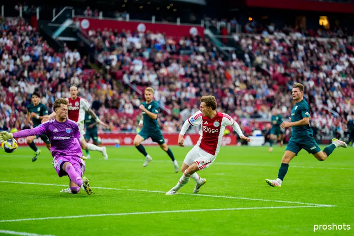 mika godts ajax pec zwolle 25/26