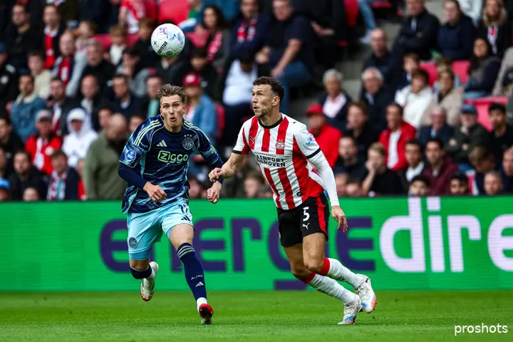 mika godts psv ajax 25/26