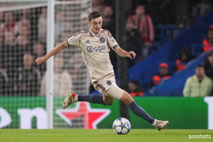 youri baas Chelsea ajax 25/26