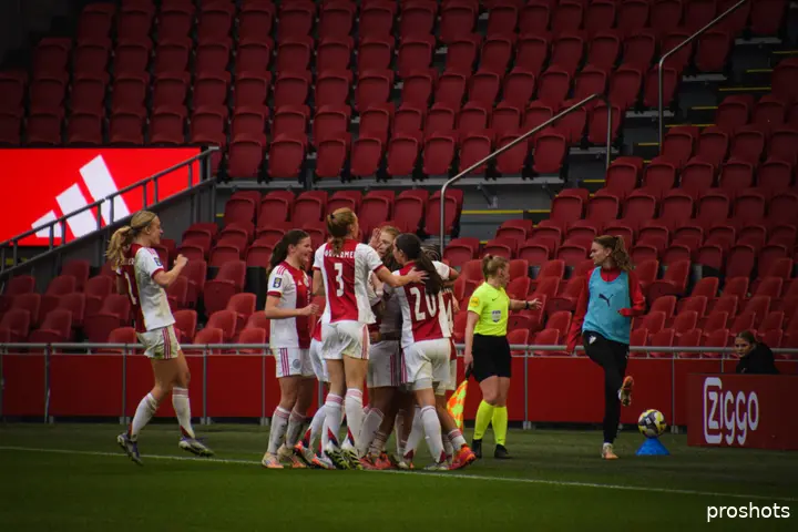 ajax vrouwen 25/26
