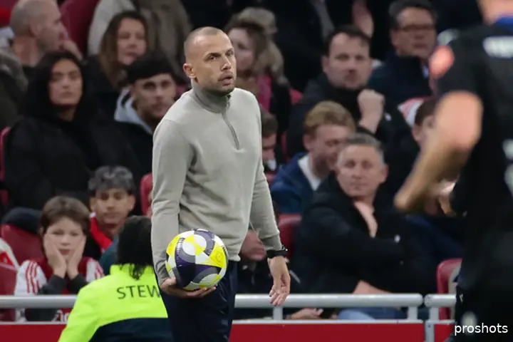 john heitinga 25/26 Ajax sc Heerenveen