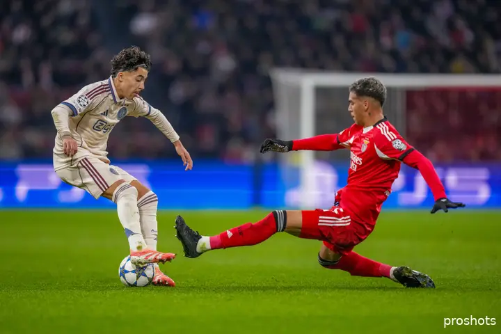rayane bounida Ajax Benfica 25/26