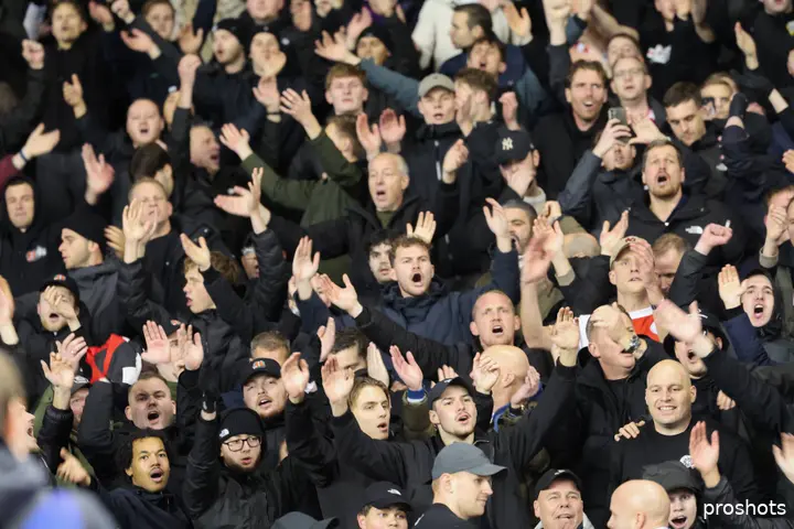 Ajax Showtime Fans Qarabag