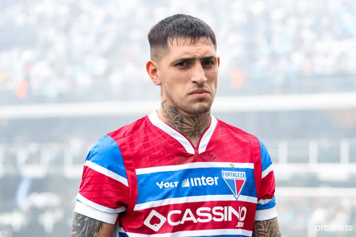 Ajax Showtime Gaston Avila