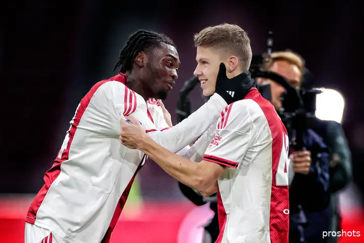 Ajax Showtime Jorthy Mokio Sean Steur