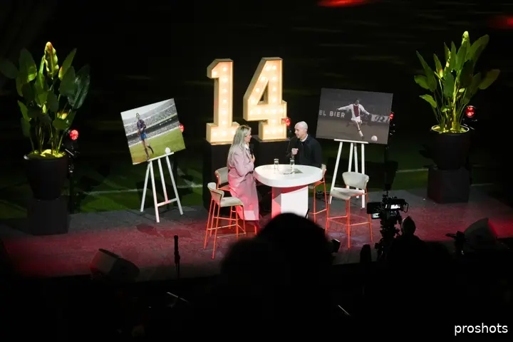 Ajax Showtime Jordi Cruijff Helene Hendriks Premiere Cruijff
