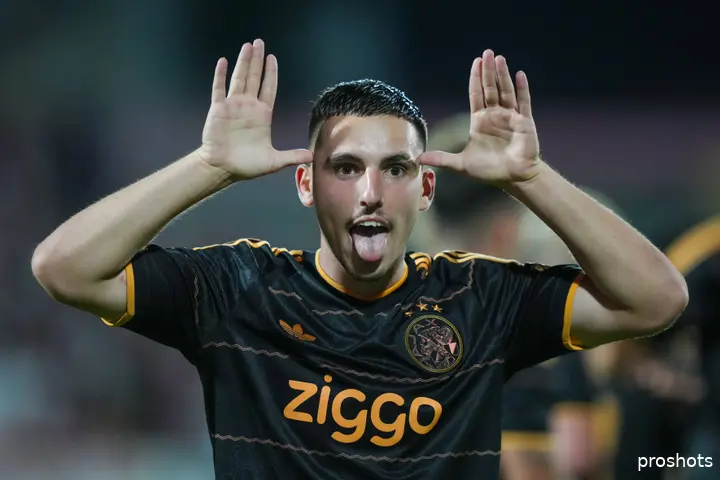 Ajax Showtime Oscar Gloukh Ajax FK Vojvodina