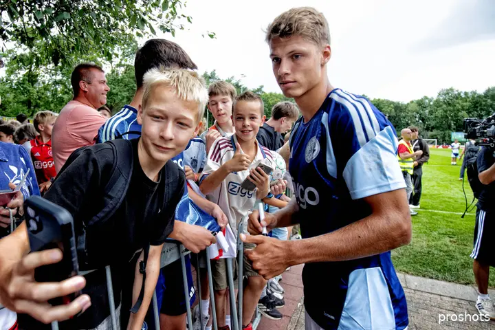 Ajax Showtime Sean Steur Ajax