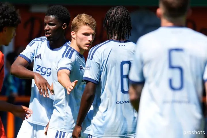 Ajax Showtime Anton Gaaei