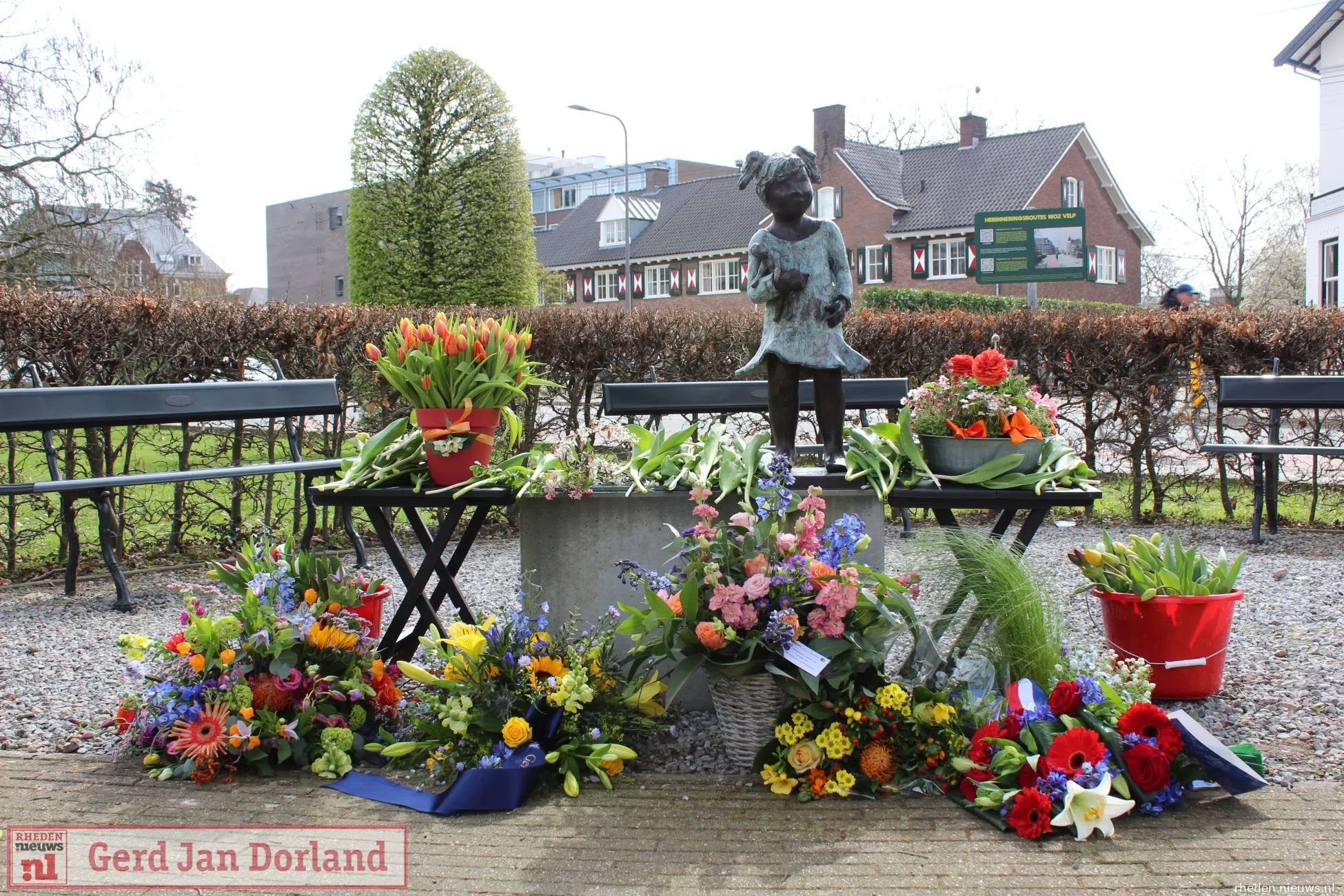 bevrijding velp 2e wereldoorlog gevierd en herdacht bij monument voor moedige mensen in wo2 2023 00