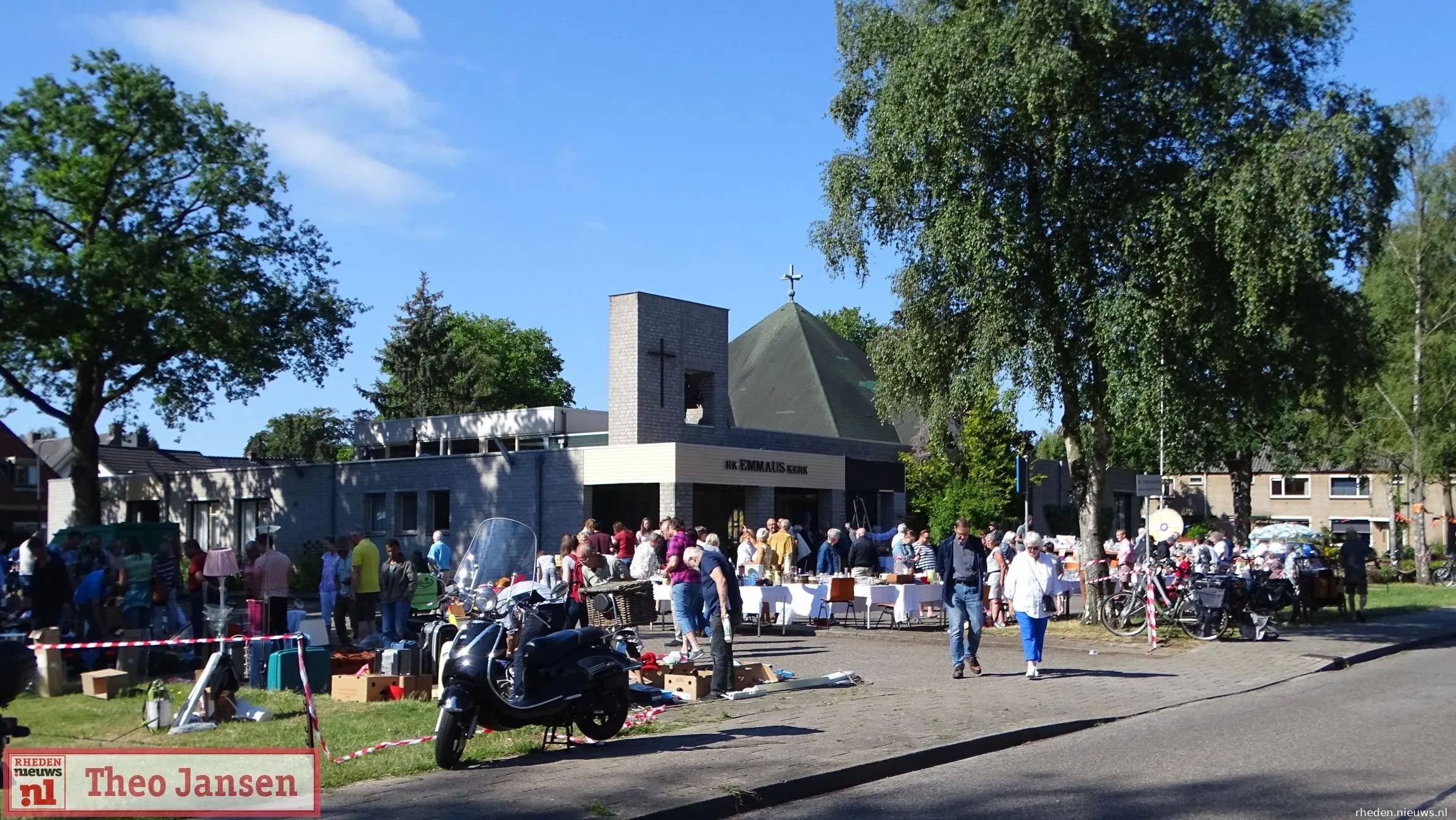 rommelmarkt emmauskerk dieren weer druk bezocht 2022 07 02 2