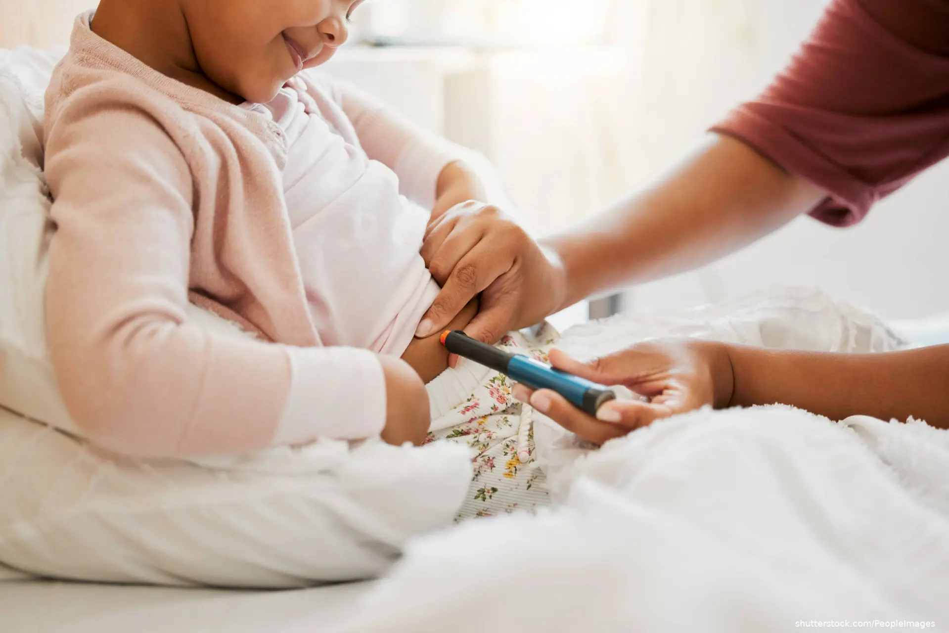 overweight child getting a GLP 1 injected into her abdomen