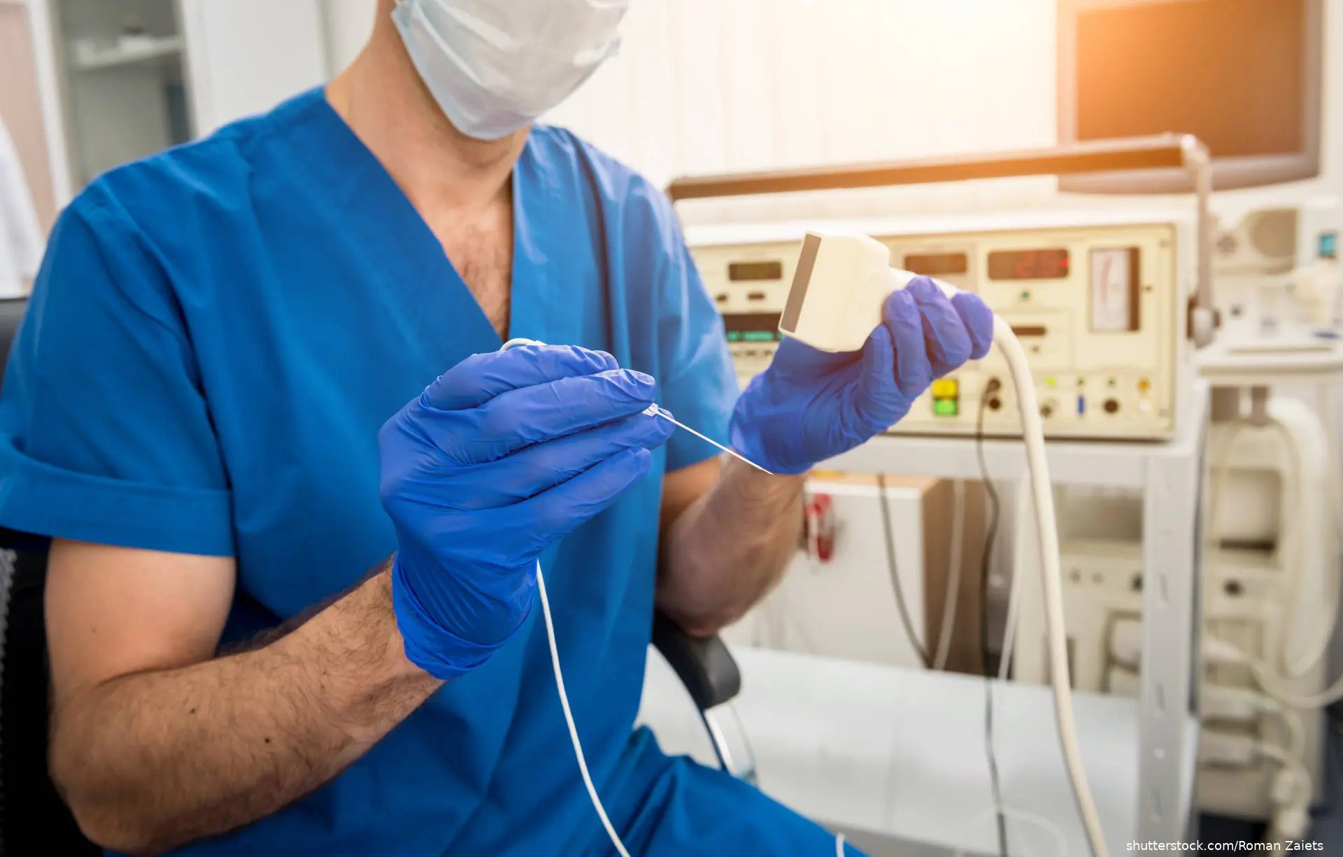 MD performing cardiac ablation