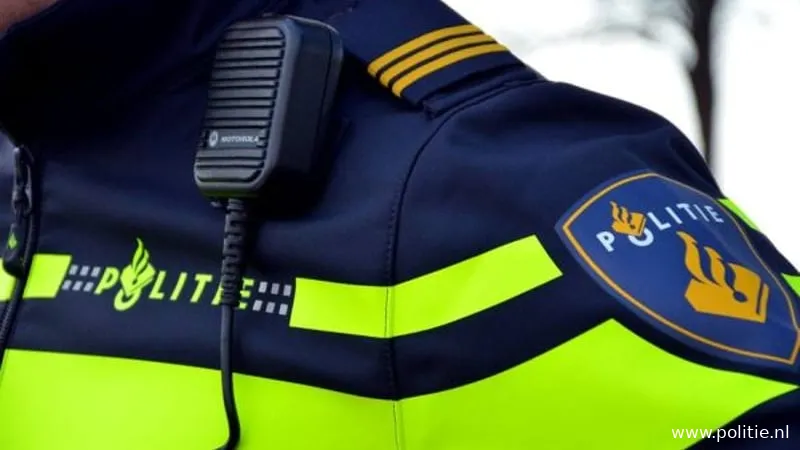 politie uniform voorkant opzij agent politienl