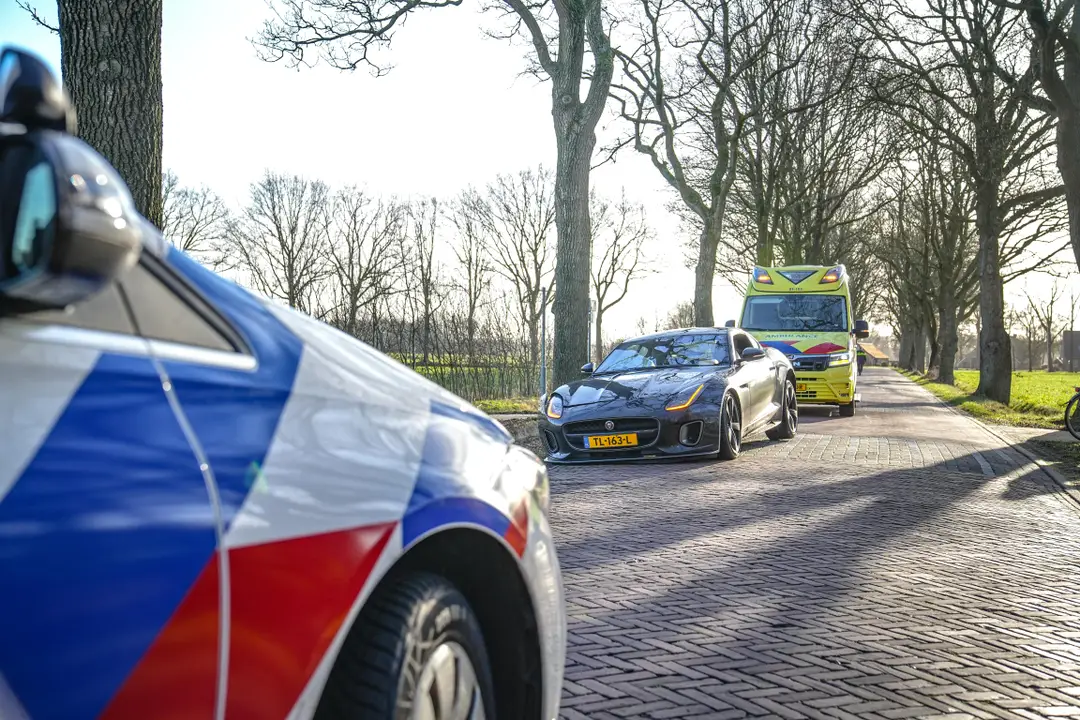 Jaguar F-Type op boom in Assen