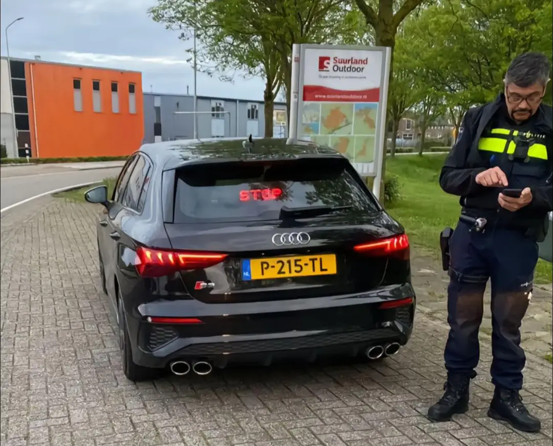 politie audi s3 sportback
